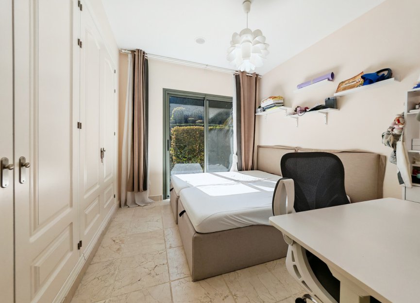 Resale - Ground floor apartment - Estepona - Estepona Centro