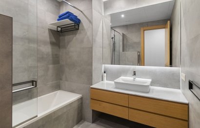 Resale - House - Detached Villa - Marbella - Costabella