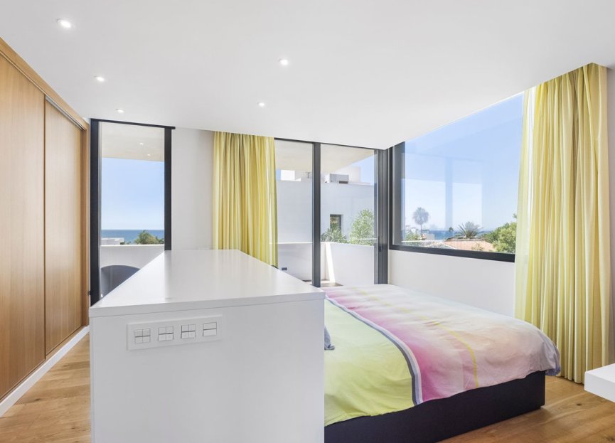 Resale - House - Detached Villa - Marbella - Costabella