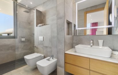 Resale - House - Detached Villa - Marbella - Costabella