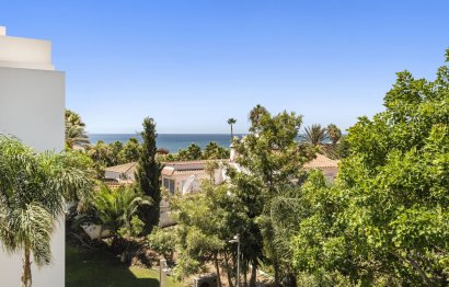 Resale - House - Detached Villa - Marbella - Costabella