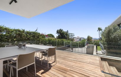 Resale - House - Detached Villa - Marbella - Costabella