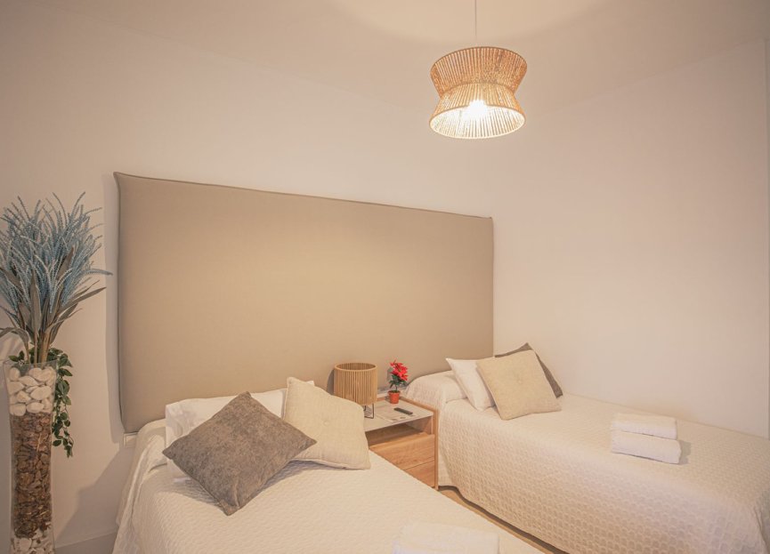 Reventa - Apartment - Middle Floor Apartment - Estepona - Estepona Centro