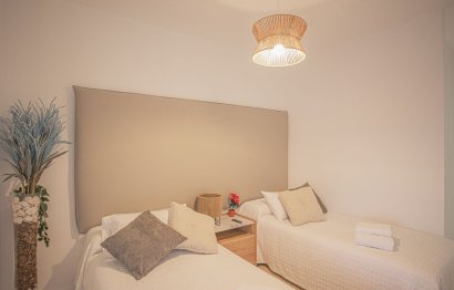 Reventa - Apartment - Middle Floor Apartment - Estepona - Estepona Centro