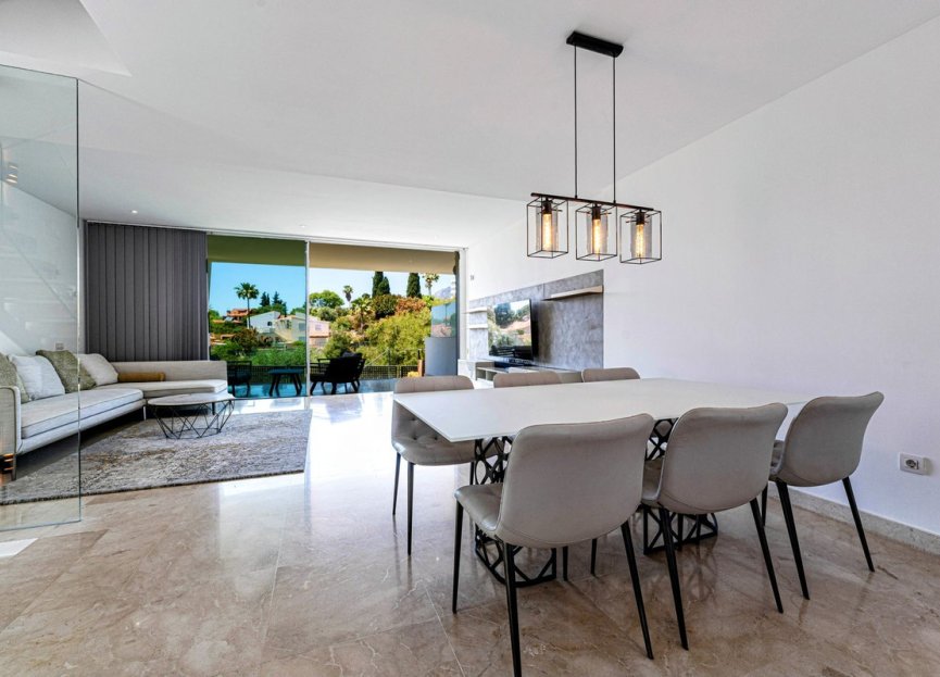 Resale - House - Semi-Detached House - Marbella - Río Real