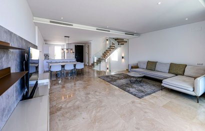 Resale - House - Semi-Detached House - Marbella - Río Real