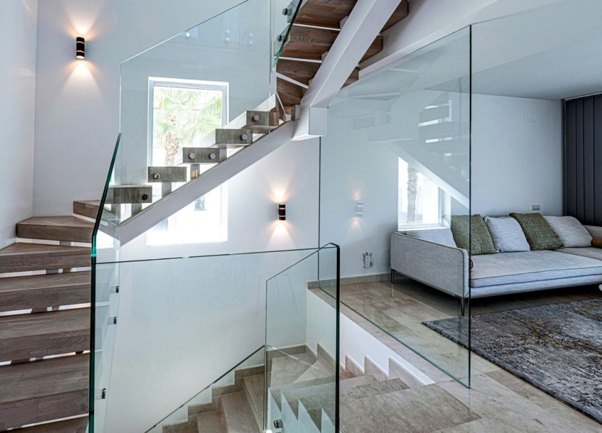 Resale - House - Semi-Detached House - Marbella - Río Real