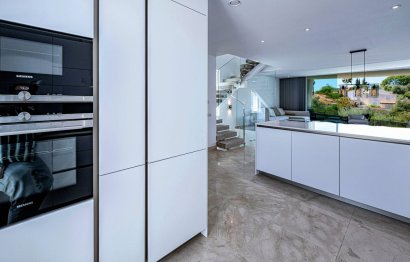 Resale - House - Semi-Detached House - Marbella - Río Real