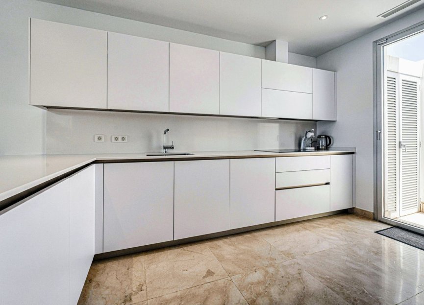 Resale - House - Semi-Detached House - Marbella - Río Real