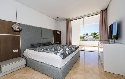 Resale - House - Semi-Detached House - Marbella - Río Real
