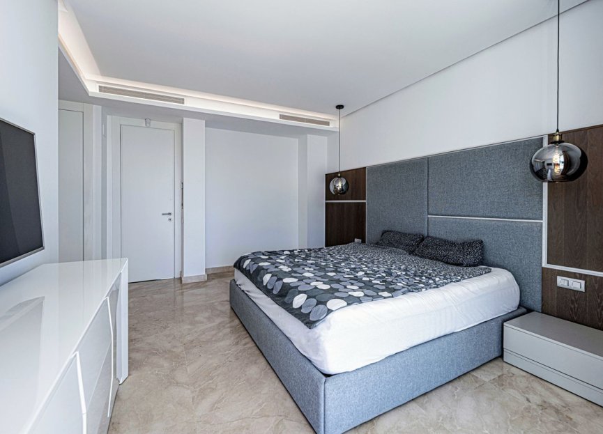 Resale - House - Semi-Detached House - Marbella - Río Real