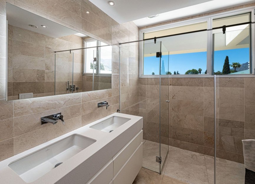 Resale - House - Semi-Detached House - Marbella - Río Real