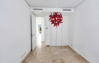 Resale - House - Semi-Detached House - Marbella - Río Real