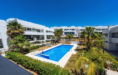 Resale - House - Semi-Detached House - Marbella - Río Real