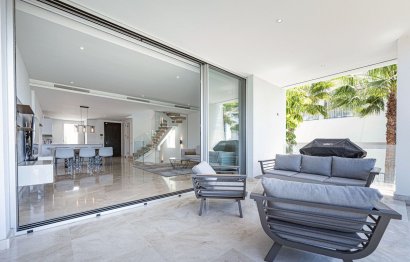 Resale - House - Semi-Detached House - Marbella - Río Real