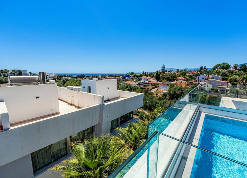 Resale - House - Semi-Detached House - Marbella - Río Real