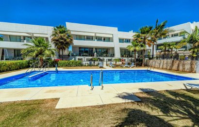 Resale - House - Semi-Detached House - Marbella - Río Real