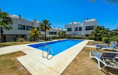 Resale - House - Semi-Detached House - Marbella - Río Real