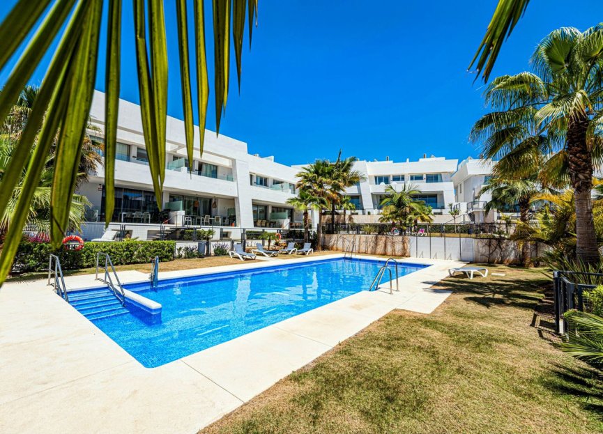 Resale - House - Semi-Detached House - Marbella - Río Real