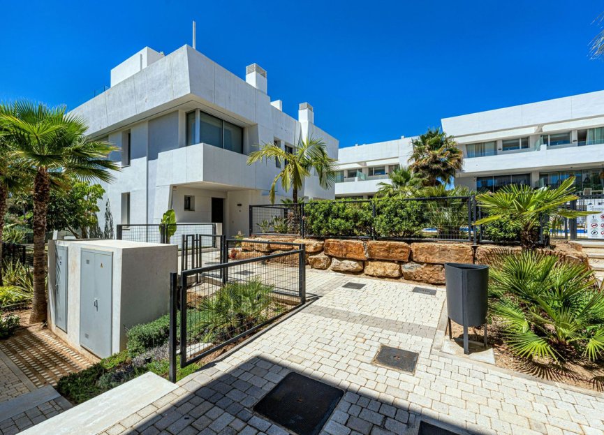 Resale - House - Semi-Detached House - Marbella - Río Real