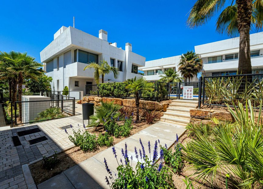 Resale - House - Semi-Detached House - Marbella - Río Real