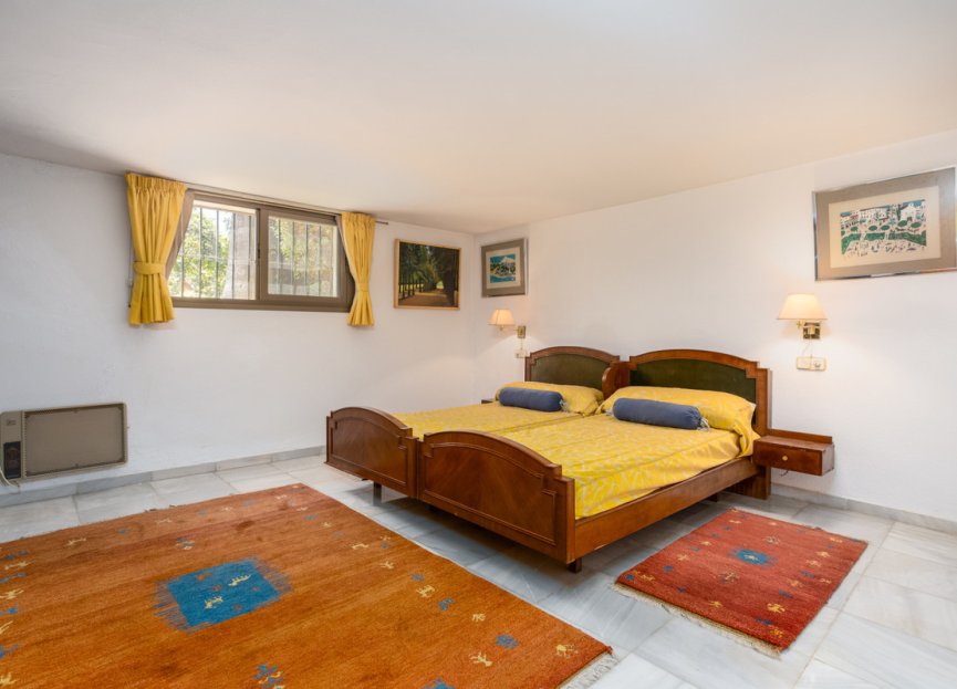 Resale - House - Detached Villa - Marbella - Marbella Centro