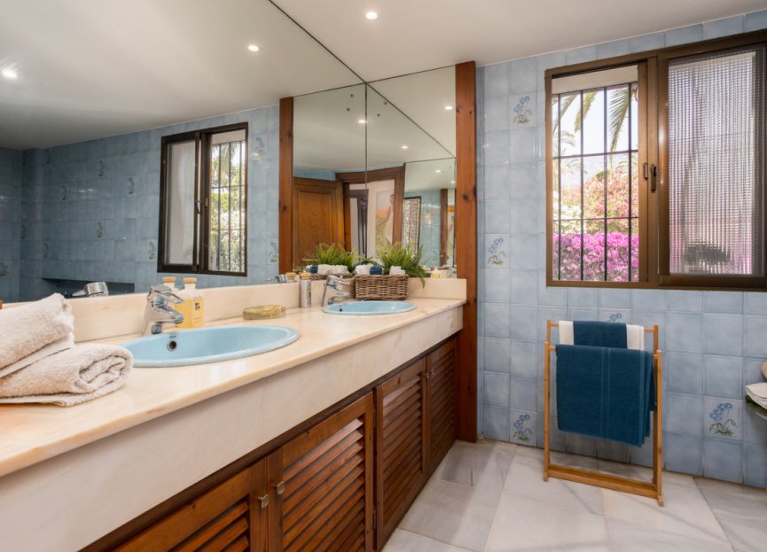 Resale - House - Detached Villa - Marbella - Marbella Centro