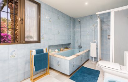 Resale - House - Detached Villa - Marbella - Marbella Centro