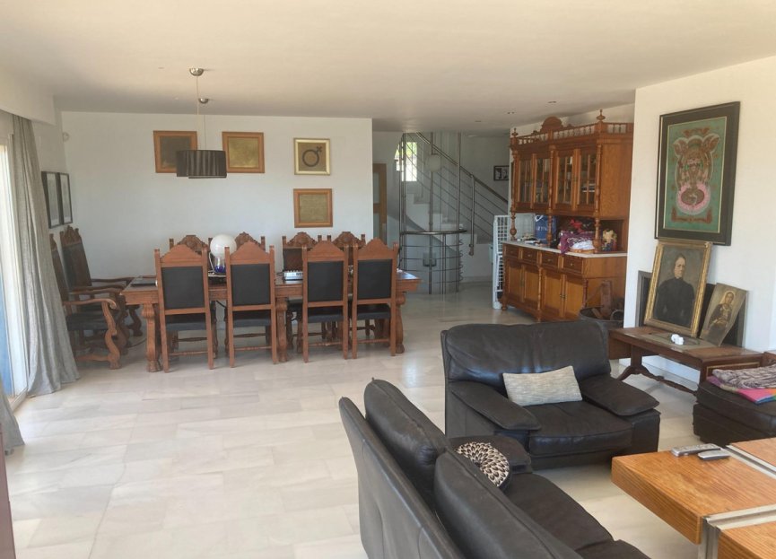 Resale - House - Townhouse - Estepona - Estepona Centro