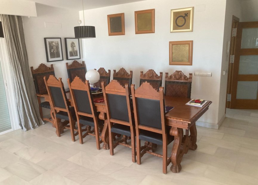 Resale - House - Townhouse - Estepona - Estepona Centro