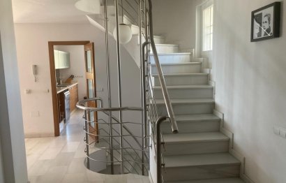 Resale - House - Townhouse - Estepona - Estepona Centro