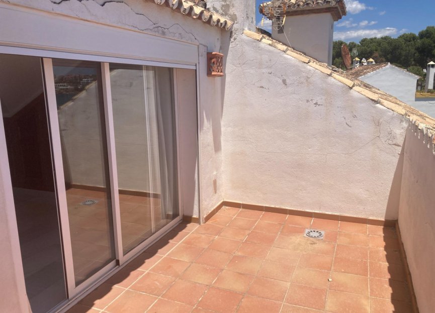 Resale - House - Townhouse - Estepona - Estepona Centro