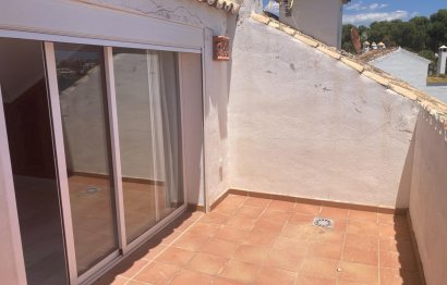 Resale - House - Townhouse - Estepona - Estepona Centro