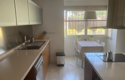 Resale - House - Townhouse - Estepona - Estepona Centro