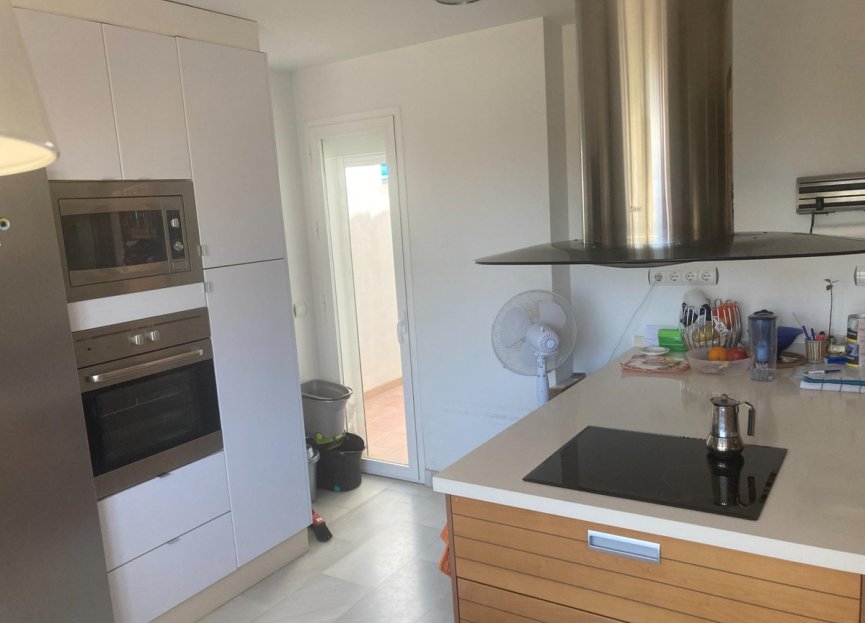 Resale - House - Townhouse - Estepona - Estepona Centro