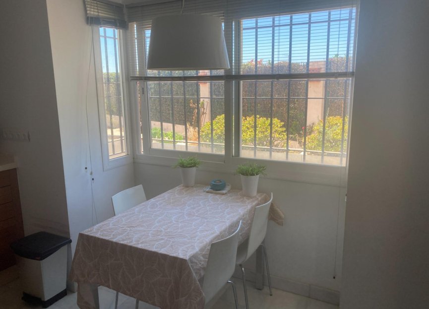 Resale - House - Townhouse - Estepona - Estepona Centro