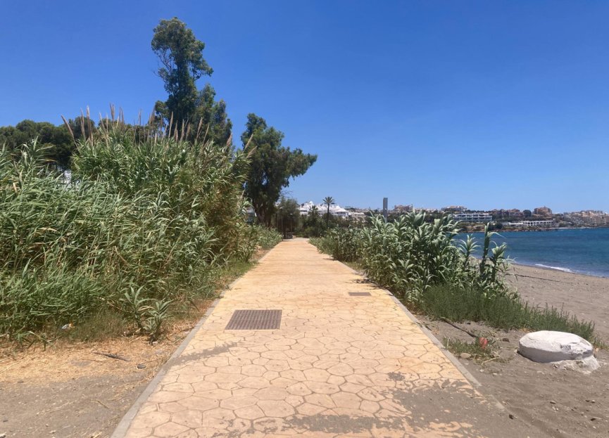 Resale - House - Townhouse - Estepona - Estepona Centro