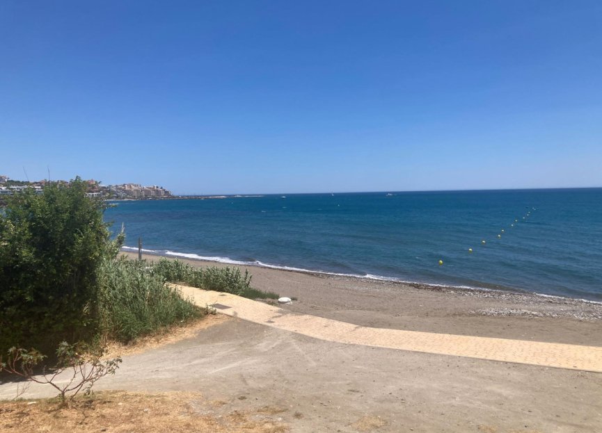 Resale - House - Townhouse - Estepona - Estepona Centro