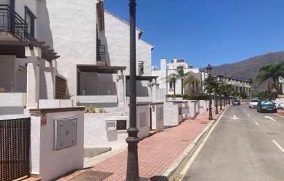 Resale - House - Townhouse - Estepona - Estepona Centro