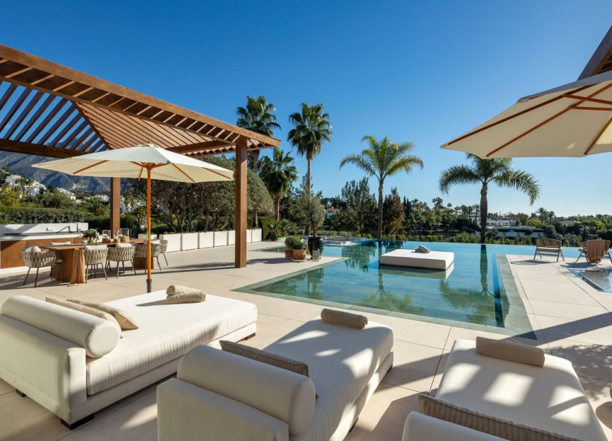 Resale - House - Detached Villa - Marbella - Nueva Andalucia