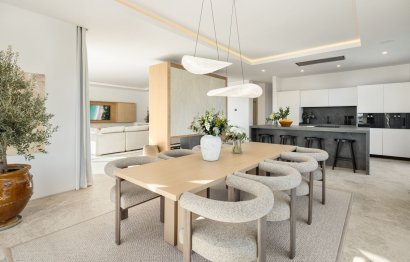 Resale - House - Detached Villa - Marbella - Nueva Andalucia