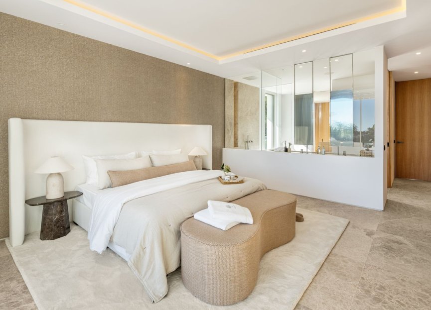 Resale - House - Detached Villa - Marbella - Nueva Andalucia