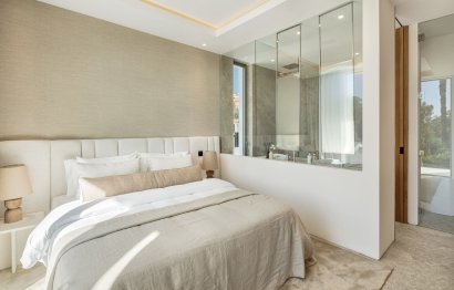 Resale - House - Detached Villa - Marbella - Nueva Andalucia