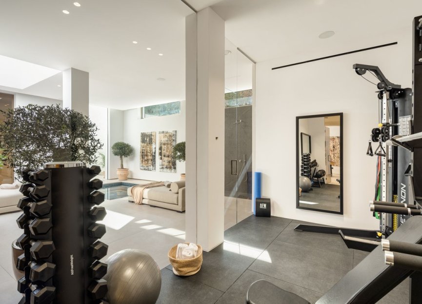 Resale - House - Detached Villa - Marbella - Nueva Andalucia