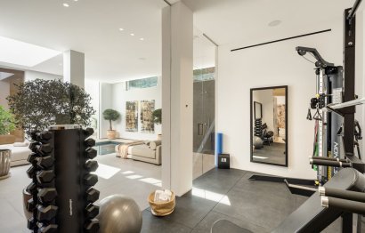 Resale - House - Detached Villa - Marbella - Nueva Andalucia