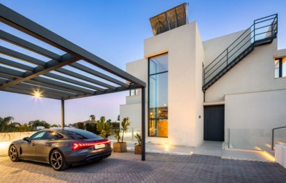 Resale - House - Detached Villa - Marbella - Marbella Centro