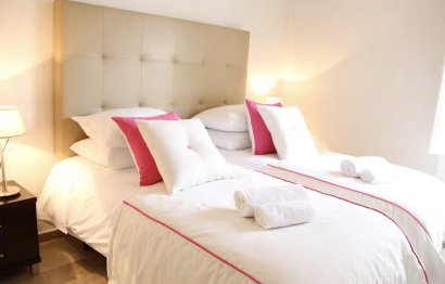 Resale - House - Townhouse - Marbella - Nueva Andalucia