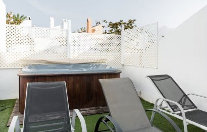 Resale - House - Townhouse - Marbella - Nueva Andalucia
