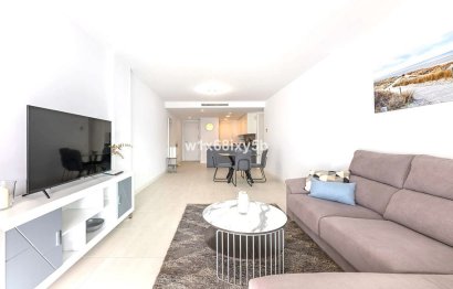 Resale - Apartment - Middle Floor Apartment - Estepona - Selwo