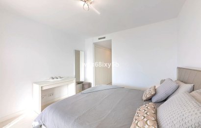 Resale - Apartment - Middle Floor Apartment - Estepona - Selwo